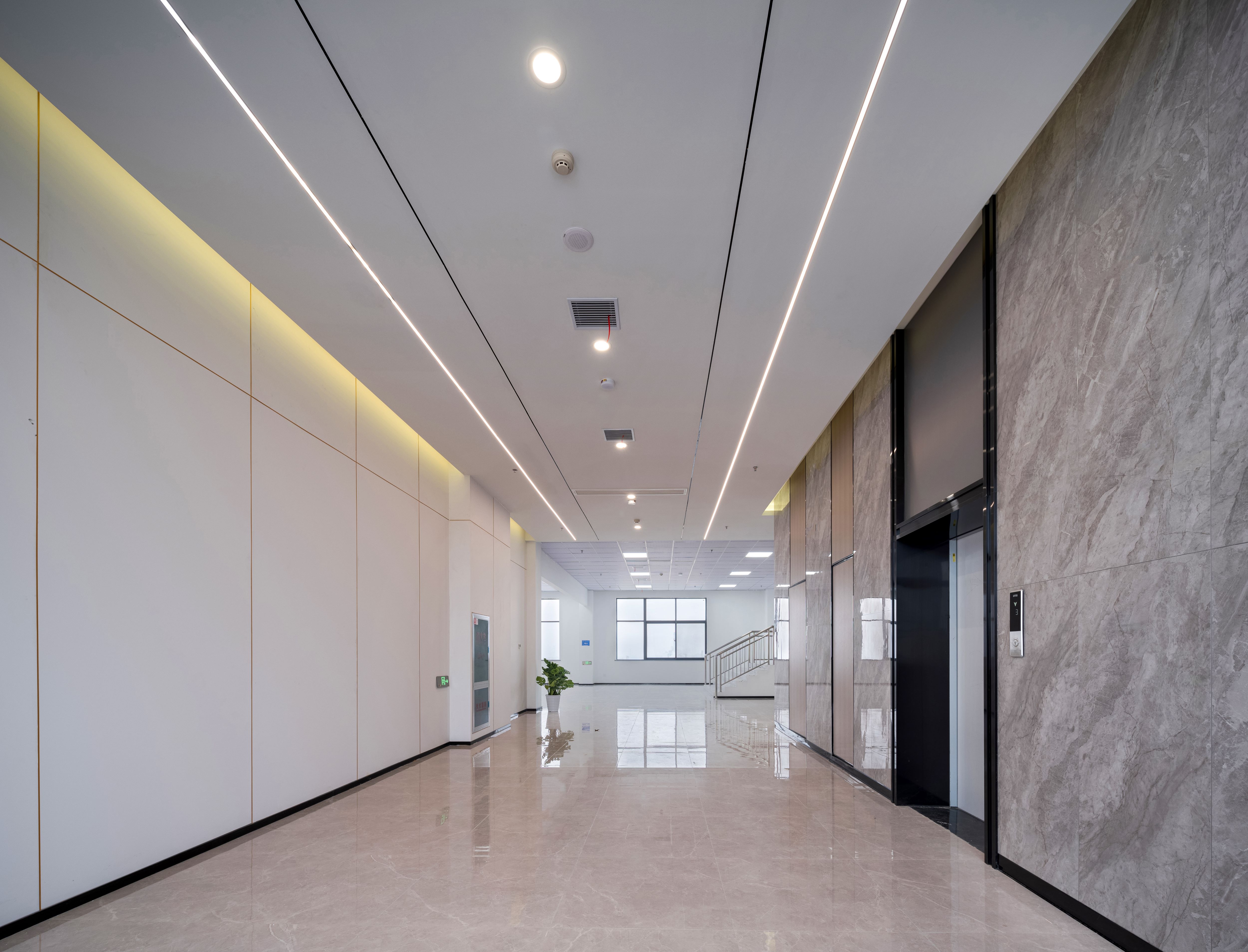 【完工案例】人福醫(yī)藥黃岡總部辦公室裝修完工!(圖13) 【完工案例】人福醫(yī)藥黃岡總部辦公室裝修完工!(圖13)